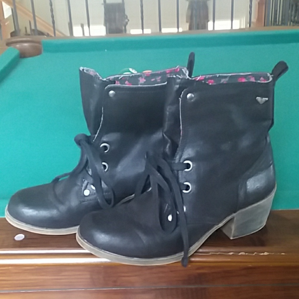Roxy Boots